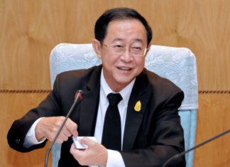 รมว.คลัง ระบุหนี้กองทุนน้ำมันเป็นหนี้สาธารณะ