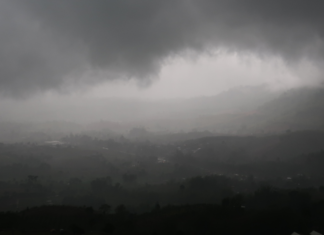 อุตุฯ เตือนรับมือฝนถล่ม-อุณหภูมิลด 1-5 องศาฯ