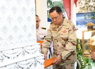 นายกฯ อนุทิน เป็นประธานในพิธีพระราชทานเพลิงศพ พลทหาร ธนพัฒน์ นันทะวงศ์ เสียชีวิตจากการปฏิบัติหน้าที่ปกป้องอธิปไตยของชาติ ในพื้นที่ชายแดนไทย-กัมพูชา