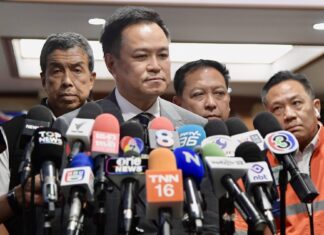 นายกฯ ตั้งวอร์รูม ปภ. ติดตามน้ำท่วมทุกเช้า สั่งทุกหน่วยบูรณาการข้อมูล เร่งช่วยเหลือประชาชนเต็มกำลัง